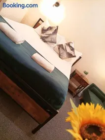 Victorin House - All rooms are EN-SUITE - Image 1