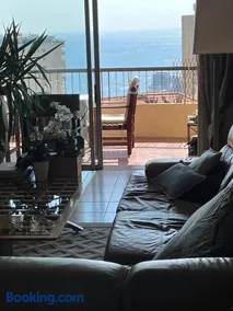 Une terrasse sur Monaco logement 2 chambre - Image 1