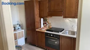 Villa Belvedere, con Piscina e giardino esclusivo, vista panoramica, Piccola palestra, 3 Camere,2 bagni - Image 3