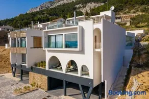 Spettacolare villa totalmente attrezzata con giardino, sauna e internet veloce | Vista sull'acqua - Image 5