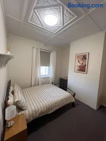 North Parade Accommodation - Image 4