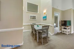 Beautiful 2 bedroom condo in resort community - Image 2