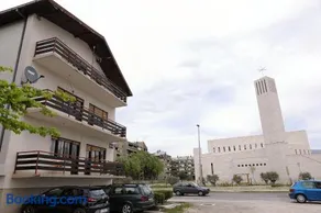 Apartment Central - Image 3