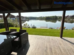 Lake House 513 - Image 4