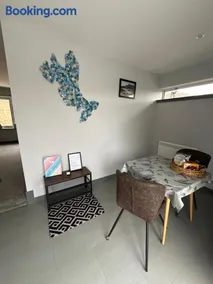 Riverside Apartments - Image 3