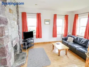 13 Trawmore Cottages - Image 2