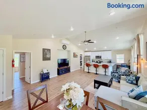 Family-Friendly Yosemite Nest - Image 1