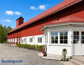Närebo Gårdshotell - Image 1