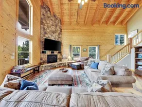 Aspen Lodge - Sleeping for up to 25! - Image 2