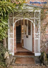 Orchardleigh Estate - Image 2