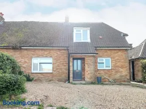 Tranquil Clyffe Cottage - Image 2
