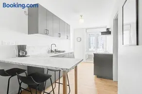 Champs Fleury A comfortable flat in a quiet neighbourhood - Image 2