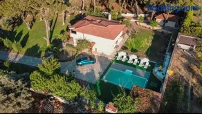 Private Villa in the Forest with Pool and Jacuzzi - Image 2