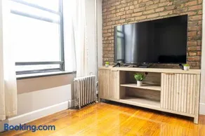 New York Suite Upper East Side Manhattan - Image 5