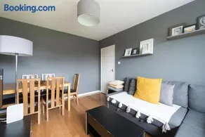 Chesterton Court Apartment - Image 5