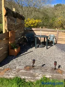 The Rheidol Shepherds Hut - Image 4