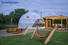 Grass Roots Retreat - Image 1