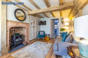 Charlie's Cottage - Image 2