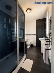 Maisonnette avec terrasse pour 4 personnes - Image 3