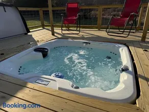 Family Fun Pool Sauna Lake - Image 1