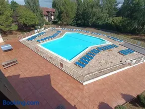 Face au Golf de Deauville avec Piscine et Parking - Image 1