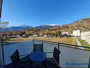 Jacqueline residence - Image 2