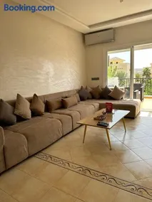 Luxury Marina 49 - Image 3