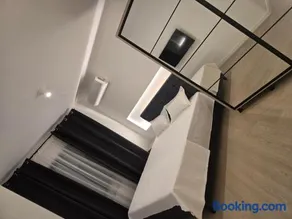 Luxury Pipera 3Rooms Apartament - Image 2