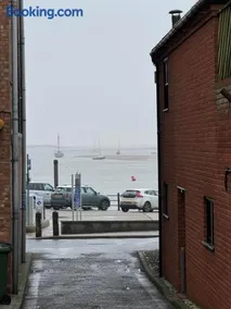 AnchorageWells Harbour Apartment - Image 2