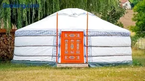 Yourte traditionnelle mongole - Image 1