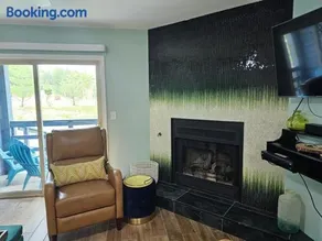 Evergreen Retreat- next to Timberline Lodge - Image 2