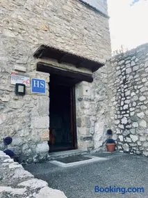 Hostal La Muralla - Image 1