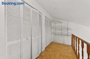3BR • Step-Free Entry • 2 Free Parking Spots - Image 4