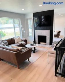 Entire Home near SLC. Family Friendly & King Suite - Image 3