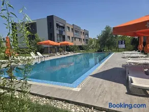Sofia Residence-Otopeni Airport & Therme- Libertatii Gardens-Self Check-in - Image 2