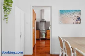 Capital Cottage - Image 4