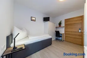 Zeltweg-Rooms - Image 5
