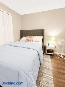 Cozy Luxury Stay, WiFi and Fully Equipped - Image 5