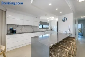 Bayview Apartments Rainbow Bay - Image 3