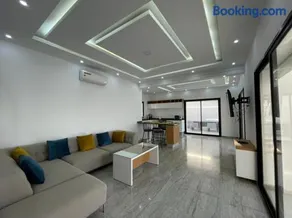 Villa Jasmin Piscine Privée et Terrasses de Détente - Image 2