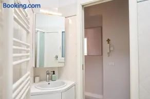 Vista Apartment Milano Moscova - Image 4