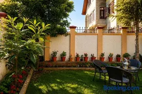 Spacious 2BHK Family Villa with Private Garden - Image 3