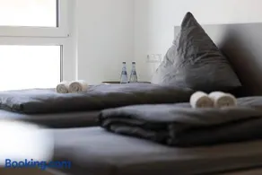 Boardinghouse27 - Image 4