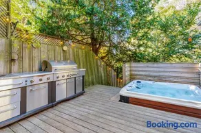 Hot Tub with Backyard Play Area - Image 2