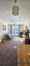 Cosy room in apartment tallaght - Image 5