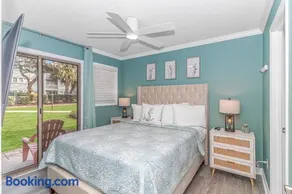 Beachy First-Floor -1 Bed 1 Bath Condo - Myrtle Beach Resort 4102 - Image 4