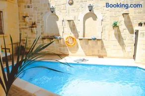 Windmill Dawn - Traditional Maltese Home with Pool - Image 3