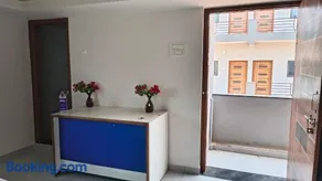 Divyesh Guest House - Image 1