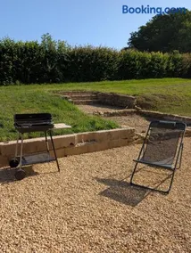 Dépendance du château de Remehan rénovée avec goût - Image 2