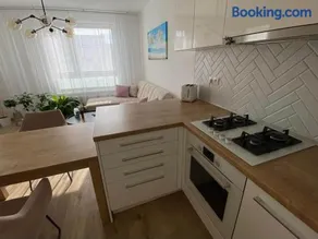 Bratislava, LUCAO Family Apartment, Balcony, Free Parking, Aircondition, 8km Old Town - Image 2